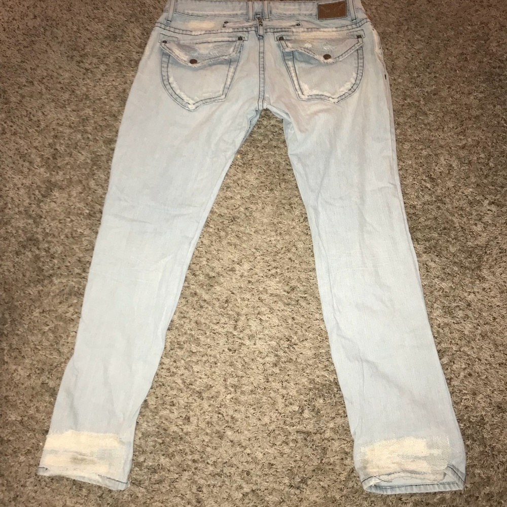 Robin Jeans - Picture 2 of 4